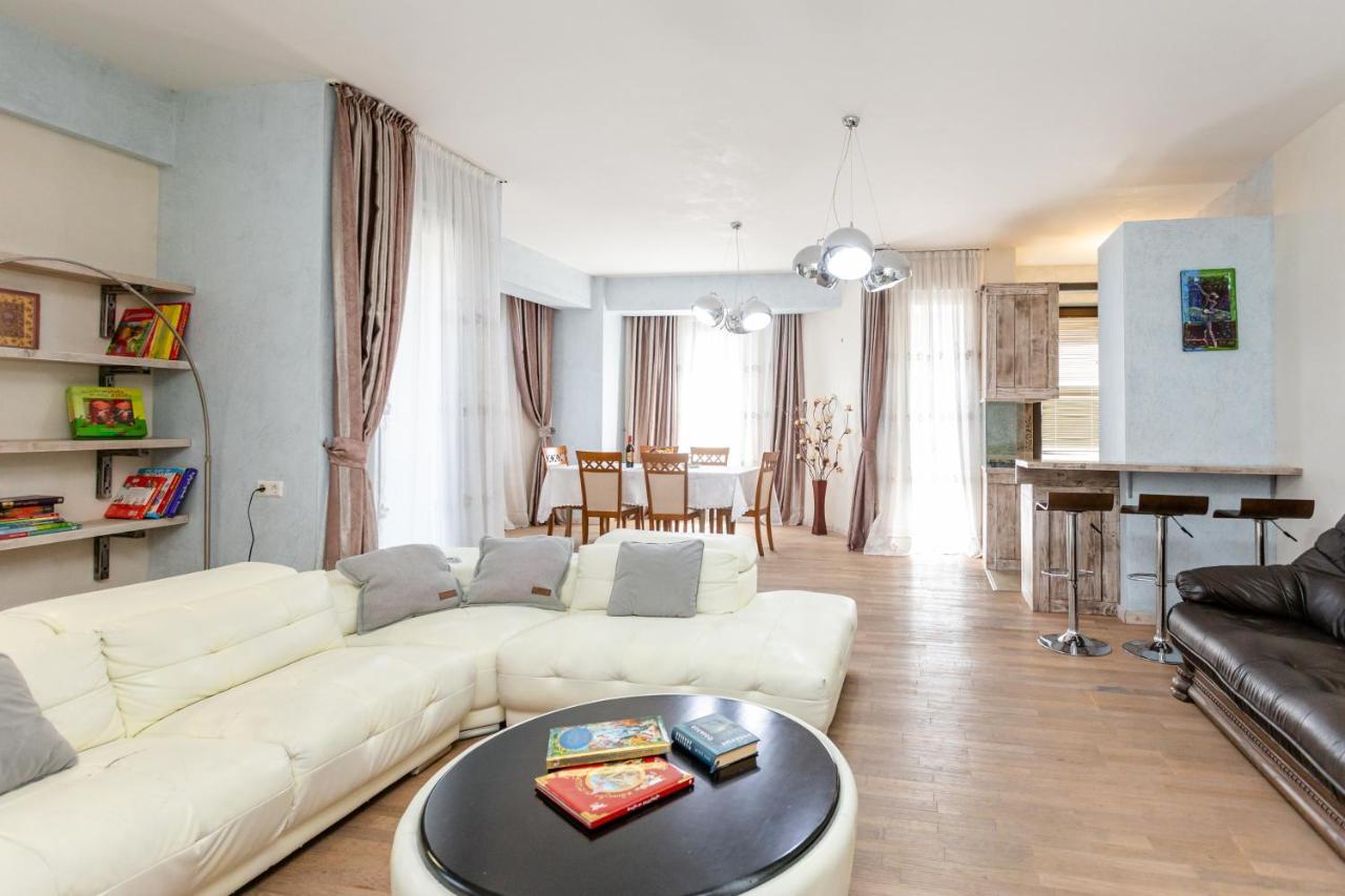 Luxury 4 Bedroom Apartment Tbilisi Eksteriør bilde